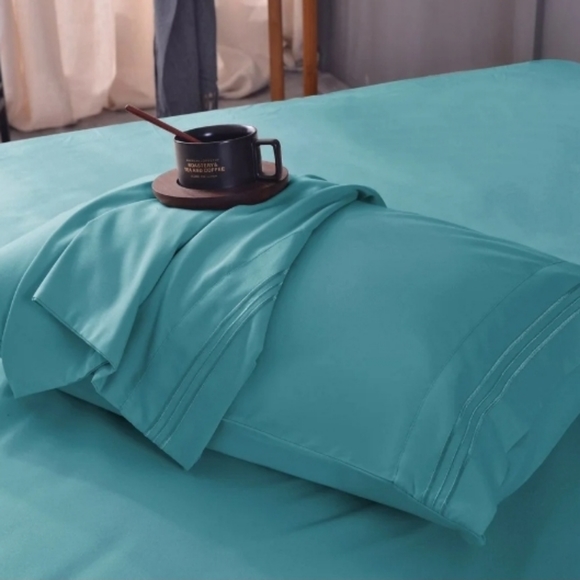 Cool Bamboo Sheet Set - Queen - King - Teal color - Picture 3 of 7